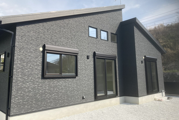 モノトーンコーデの大人スタイルな家